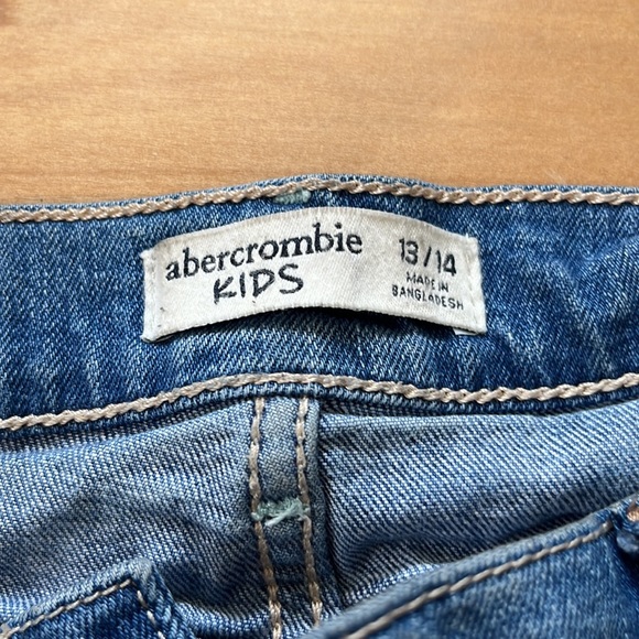 Abercrombie Kids Jean Shorts - Picture 3 of 3